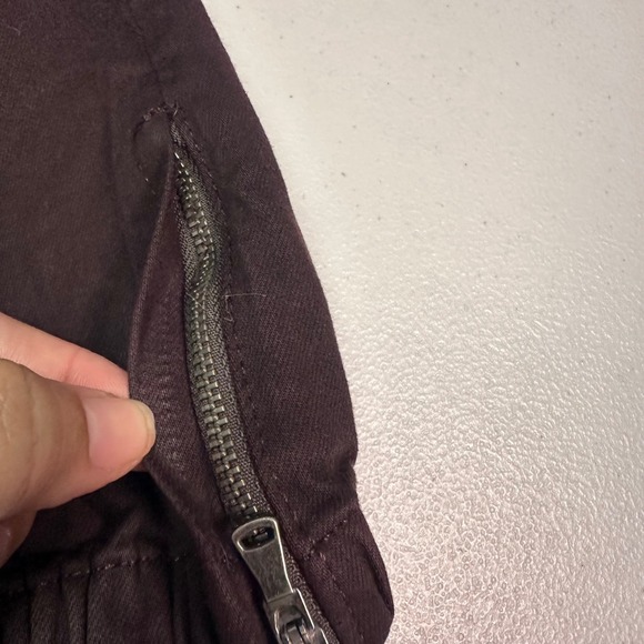 Paige Mayslie Jogger Pants Vintage Black Cherry Burgundy Size 31 NWT - Picture 5 of 10